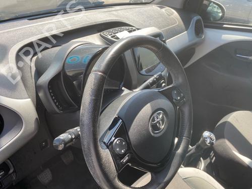 Dashboard TOYOTA AYGO (_B4_) 1.0 (KGB40) | BP37676526C46 - Image 2