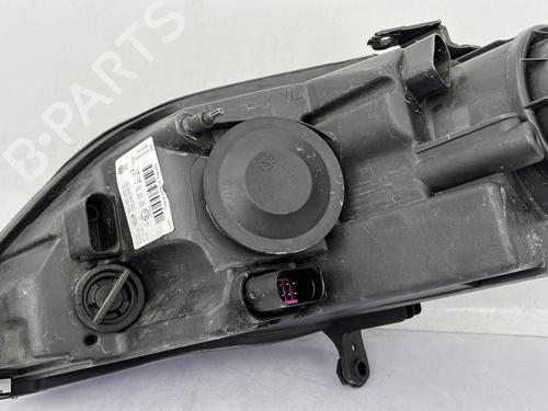 Right headlight VW GOLF PLUS V (5M1, 521) 1.6 TDI | BP30129220C29 