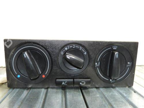 Used Climate control VW GOLF IV (1J1) 1.9 TDI (90 hp) 25269684
