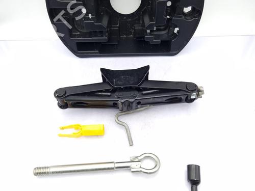 Used Jack Kit PEUGEOT 308 II (LB_, LP_, LW_, LH_, L3_) 1.6 HDi 100 (99 hp) 23749947
