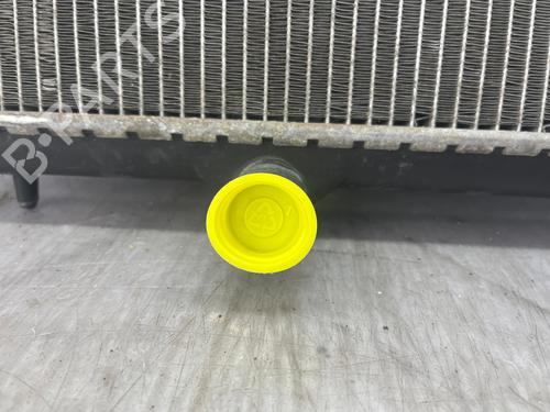 Used Water radiator Water radiator 37189563 37189563