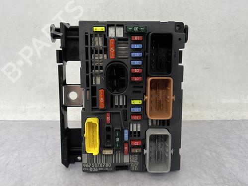 Used Fuse box Fuse box CITROËN C8 (EA_, EB_) 2.0 HDi 165 (163 hp) 33115398 33115398