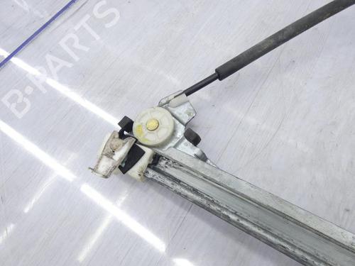 Used Front right window mechanism Front right window mechanism RENAULT MEGANE I (BA0/1_) 1.6 16V (BA04, BA0B, BA11, BA1J, BA16, BA19, BA1K, BA1V,... (107 hp) 23700587 23700587
