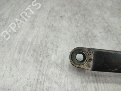 Used Front windshield wiper arm TOYOTA RAV 4 II (_A2_) 2.0 D 4WD (CLA20_, CLA21_, CLA20R, CLA21R) (116 hp) 23729866
