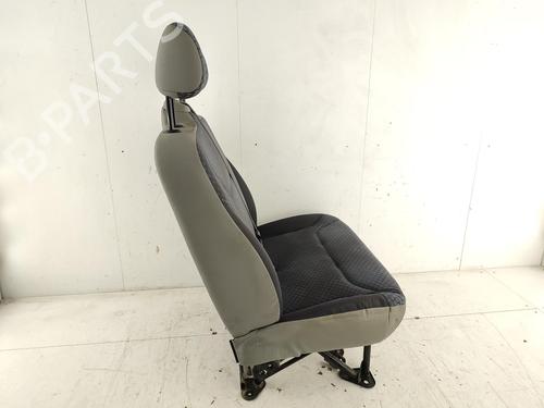 Right front seat RENAULT TRAFIC II Van (FL) 2.0 dCi 90 (FL0H) | BP23677010C16 
