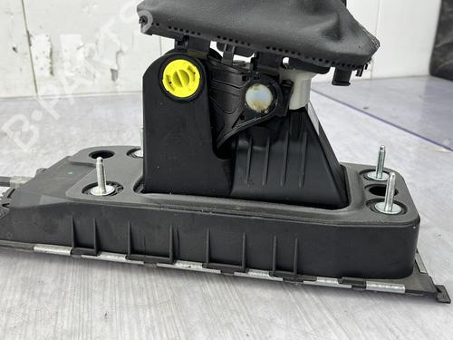 Gear lever SEAT ARONA (KJ7, KJP) 1.0 TSI | BP33680179M90  - Image 9