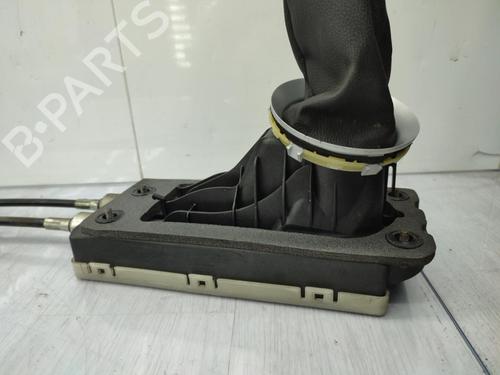 Used Gear lever Gear lever MINI MINI (R56) Cooper (120 hp) 23676457 23676457