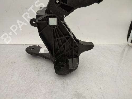 Clutch pedal PEUGEOT 208 II (UB_, UP_, UW_, UJ_) 1.2 PureTech 75 | BP26685773I13 