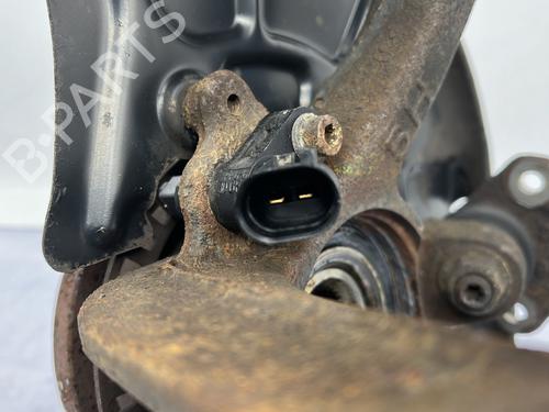 Used Right front steering knuckle Right front steering knuckle VW POLO III (6N1) 60 1.4 (60 hp) 23760026 23760026