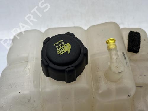 Expansion tank RENAULT MEGANE IV Hatchback (B9A/M/N_) 1.5 dCi 110 (B9A3) | BP24974041C120 