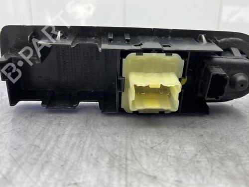 Used Left front window switch Left front window switch RENAULT CLIO IV (BH_) 1.5 dCi 90 (90 hp) 23674717 23674717