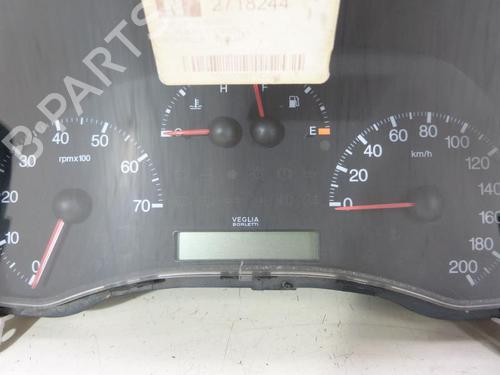 Used Instrument cluster FIAT PUNTO (176_) 60 1.2 (176AP, 176AR, 176AQ, 176BB) (60 hp) 23666764