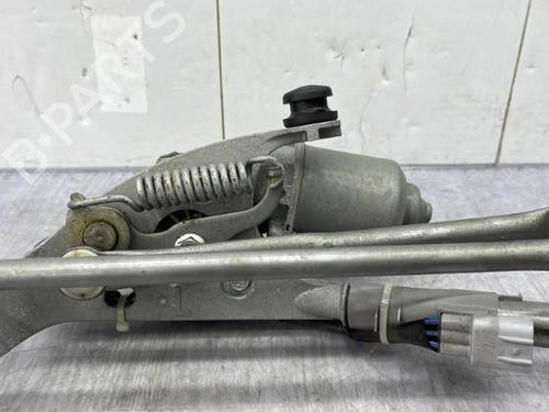 front-wiper-motor-toyota-auris-_e15_-2006-2007-2008-2009-2010-2011-2012-2013-23750353 main image