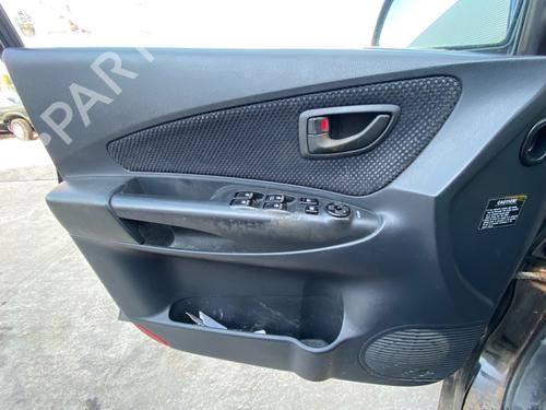 Juego Asientos Juego Asientos HYUNDAI TUCSON (JM) 2.0 CRDi All-wheel Drive (140 hp) 36947892 36947892