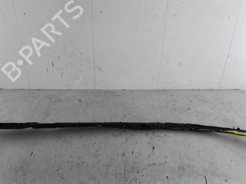 Used Right curtain airbag VW TOURAN (1T1, 1T2) 2.0 TDI (136 hp) 23731576