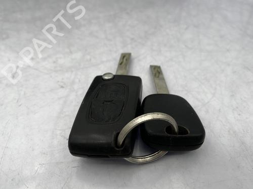 Electronic module CITROËN C3 II (SC_) 1.1 i | BP33037164M83  - Image 9