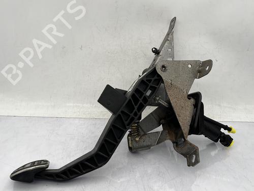 Clutch pedal FORD FOCUS IV (HN) 1.0 EcoBoost | BP29839236I13 
