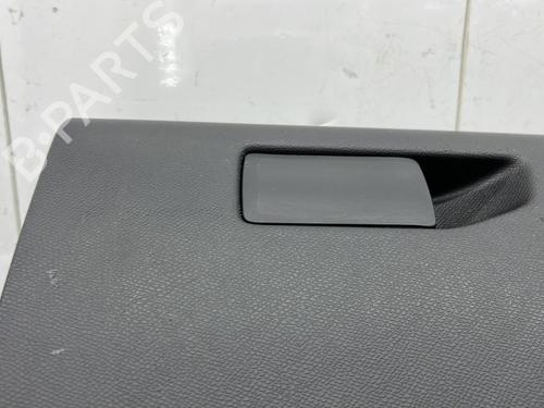 Used Glove box Glove box PEUGEOT 308 SW II (LC_, LJ_, LR_, LX_, L4_) 1.5 BlueHDi 130 (131 hp) 25726438 25726438