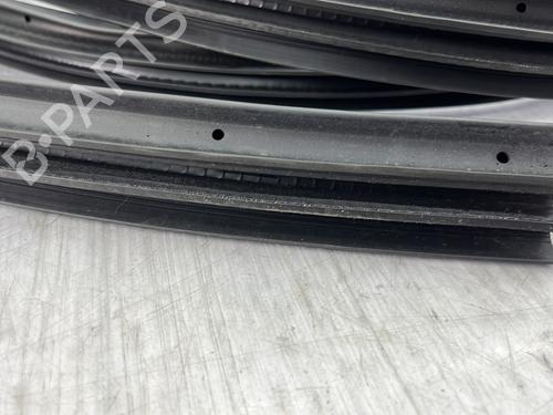 rubber-door-seal-ford-c-max-ii-dxacb7-dxaceu-2010-2011-2012-2013-2014-2015-2016-2017-2018-2019-30046340 main image