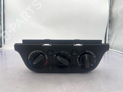 Airco bedieningspaneel Airco bedieningspaneel SUZUKI SWIFT III (MZ, EZ) 1.3 DDiS (RS413D) (75 hp) 36858534 36858534