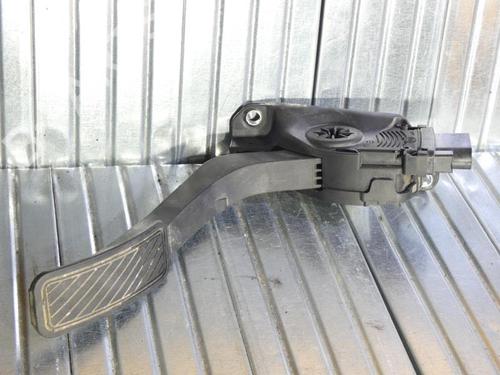Used Pedal FORD FIESTA VI (CB1, CCN) 1.4 TDCi (68 hp) 23698001