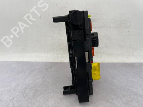 Used Fuse box Fuse box CITROËN C5 III Break (RW_) 1.6 HDi 110 (RW9HZC) (109 hp) 40504318 40504318