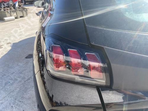 Used Left taillight Left taillight 37022775 37022775