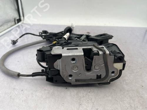 Høyre foran lås Høyre foran lås SEAT LEON (5F1) 1.8 TSI (180 hp) 39738346 39738346