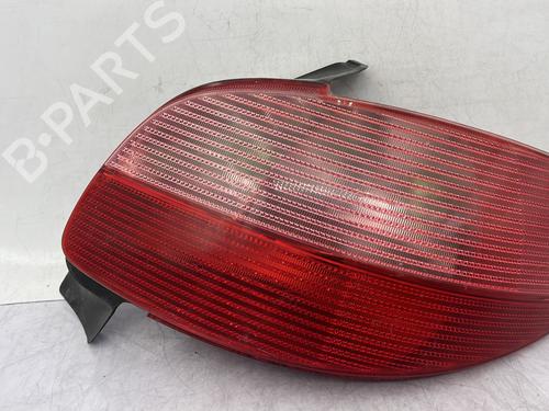 Right taillight PEUGEOT 206 Hatchback (2A/C) 2.0 HDI 90 | BP31992505C35