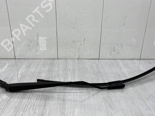 Used Front windshield wiper arm RENAULT CLIO IV (BH_) 1.5 dCi 90 (90 hp) 23759081