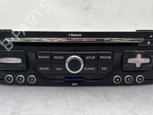 Used Radio Radio 33113823 33113823