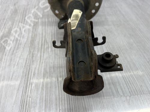 Used Right front shock absorber Right front shock absorber 38228110 38228110