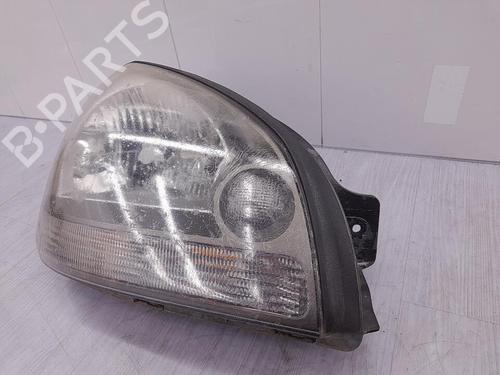 Used Right headlight HYUNDAI TUCSON (JM) 2.0 CRDi All-wheel Drive (140 hp) 23710561