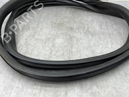 Gummiliste RENAULT MEGANE IV Hatchback (B9A/M/N_) 1.5 dCi 110 (B9A3) | BP23680390C142 - Image 2