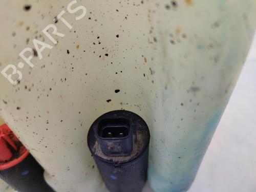 Windscreen washer tank LAND ROVER FREELANDER I Soft Top (L314) 2.0 DI 4x4 | BP23712910C113 
