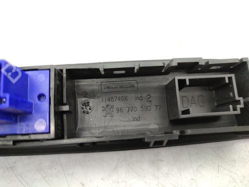 Used Switch PEUGEOT 2008 I (CU_) 1.2 THP 110 / PureTech 110 (110 hp) 23730797
