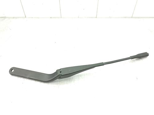 Used Front windshield wiper arm BMW 1 (E81) 118 d (143 hp) 23760603