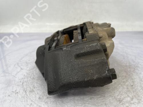 Used Right front brake caliper Right front brake caliper TOYOTA HILUX VII Pickup (_N1_, _N2_, _N3_) 2.5 D-4D 4WD (KUN25) (144 hp) 35890507 35890507