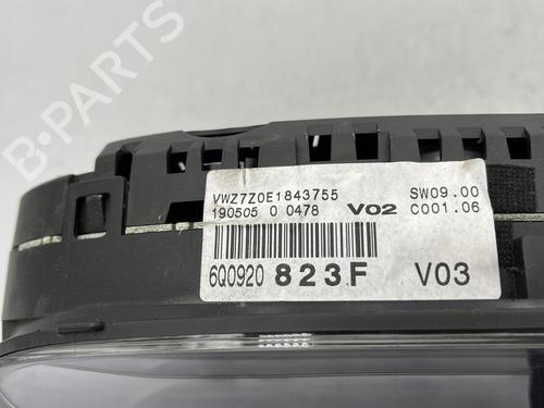 Used Electronic module Electronic module VW POLO IV (9N_, 9A_) 1.2 12V (64 hp) 26180092 26180092