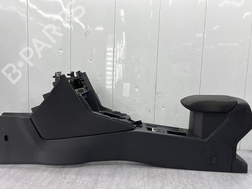 Used Middle console VW T-ROC (A11, D11) 2.0 TDI (150 hp) 30929979
