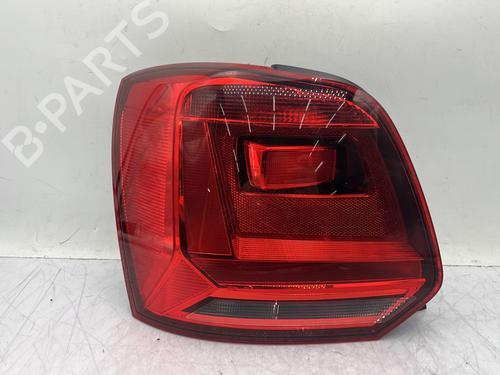 Farolim esquerdo VW POLO V (6R1, 6C1) 1.4 TDI (75 hp) 32249893