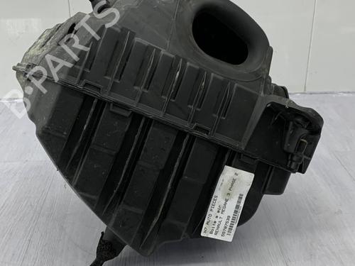 Air filter box RENAULT MEGANE III Hatchback (BZ0/1_, B3_) 1.6 dCi (BZ00, BZ12, BZ13) | BP23702318M87 
