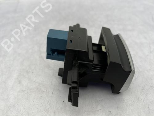 Used Switch Switch PEUGEOT 308 SW II (LC_, LJ_, LR_, LX_, L4_) 1.5 BlueHDi 130 (131 hp) 23754742 23754742