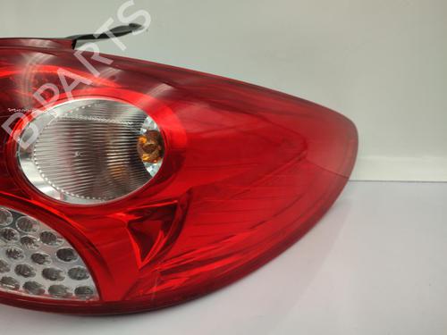 Right taillight PEUGEOT 206+ (2L_, 2M_) 1.4 HDi eco 70 | BP23720387C35 