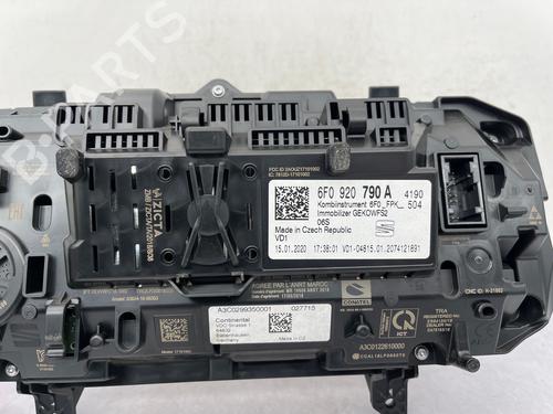 Used Electronic module Electronic module SEAT IBIZA V (KJ1, KJG) 1.0 TSI (116 hp) 40222534 40222534
