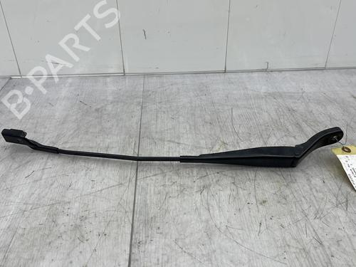 front-windshield-wiper-arm-peugeot-2008-i-cu_-2013-23695291 main image