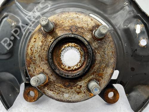 Left front steering knuckle TOYOTA YARIS (_P13_) 1.5 Hybrid (NHP130_, NHP130) | BP32227009M25