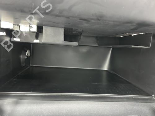 Glove box PEUGEOT 308 II (LB_, LP_, LW_, LH_, L3_) 1.5 BlueHDi 130 | BP29919836C95
