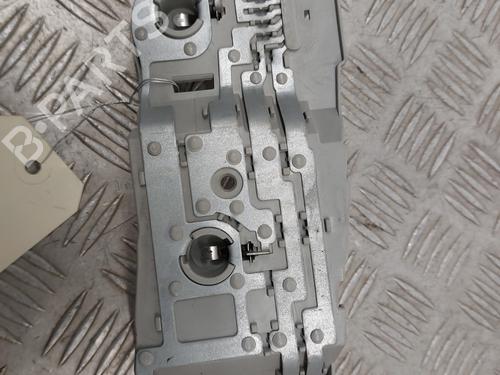 Lampeholder TOYOTA COROLLA Verso (ZER_, ZZE12_, R1_) 2.2 D-4D (AUR10_, AUR10R) (177 hp) 30409641