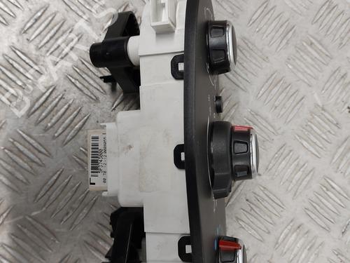 Used Climate control Climate control DACIA LODGY (JS_) 1.5 dCi (JSMC, JSAF) (107 hp) 24629303 24629303